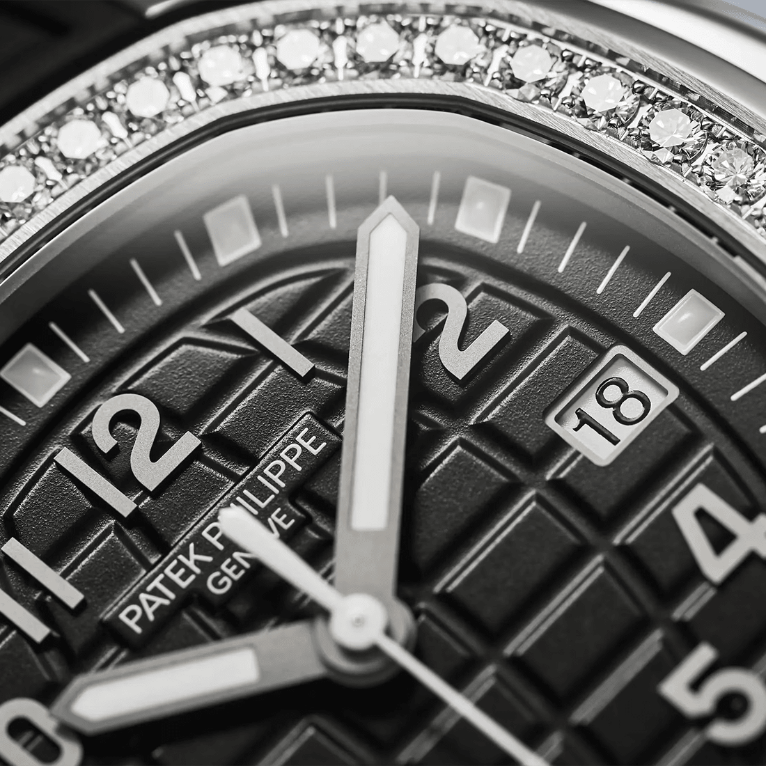 Patek Philippe Aquanaut Luce "Mysterious Black" Stainless Steel Watch 5267/200A-001 thumbnail 5