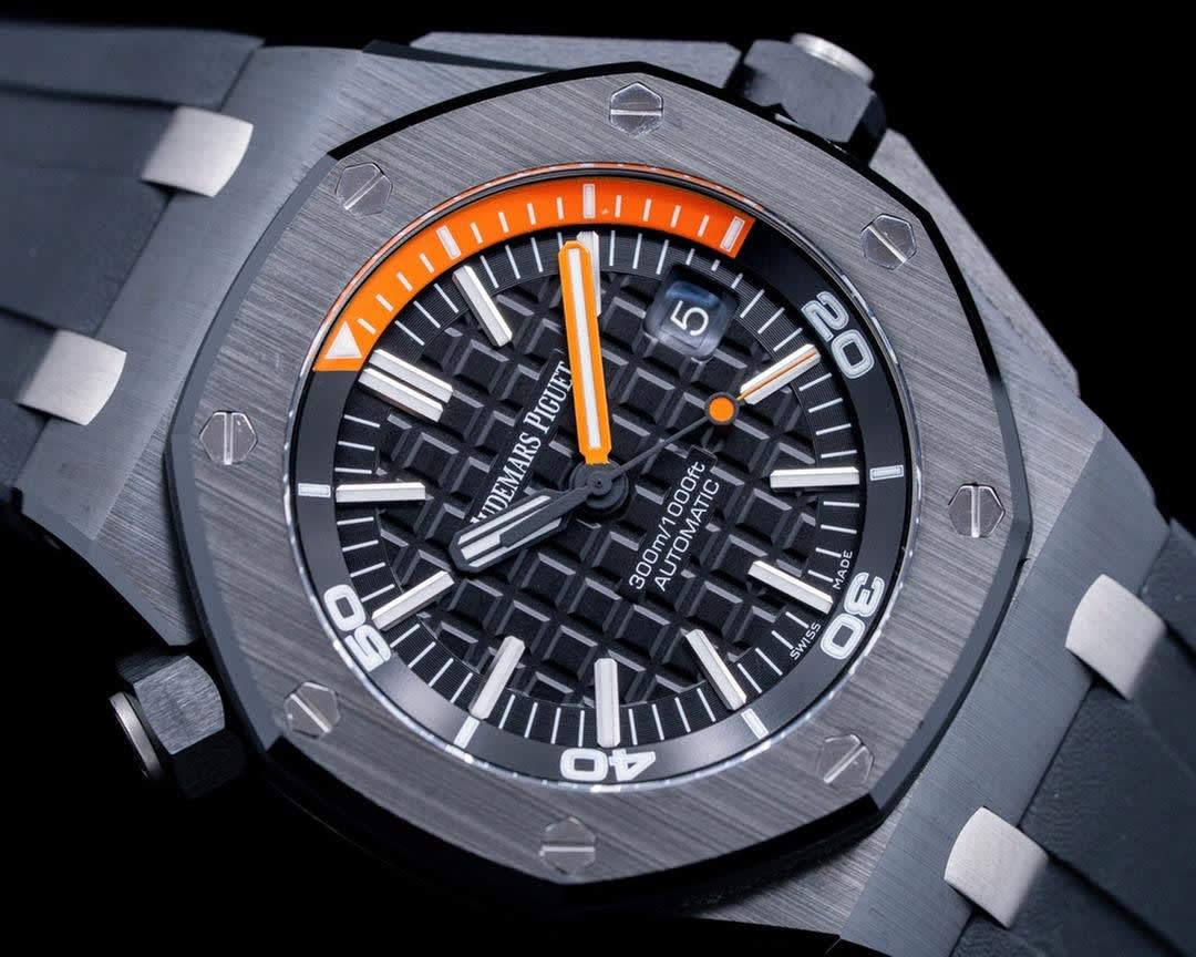 Audemars Piguet Royal Oak Offshore Diver in Black Ceramic Watch 15707CE.OO.A002CA.01 thumbnail 6
