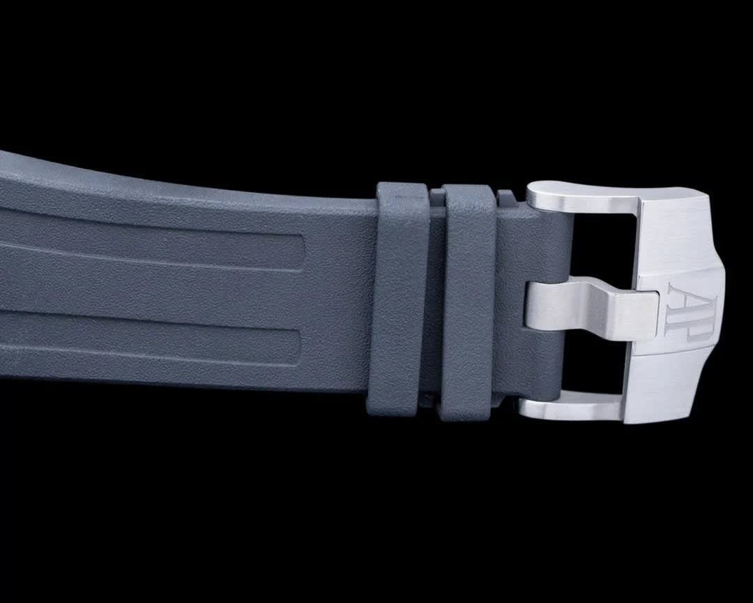 Audemars Piguet Royal Oak Offshore Diver in Black Ceramic Watch 15707CE.OO.A002CA.01 thumbnail 8