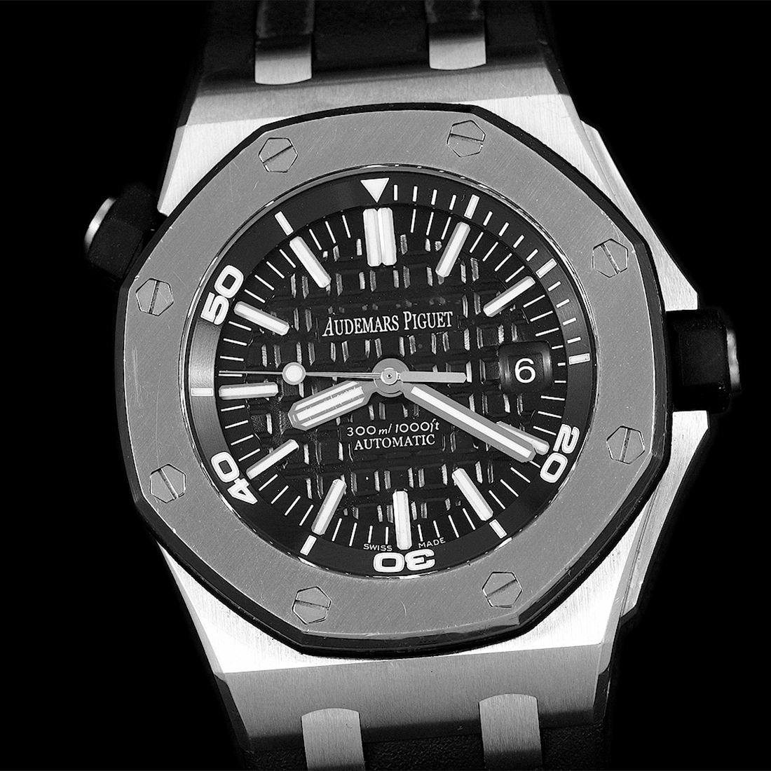 Audemars Piguet Royal Oak Offshore Diver Black Dial Watch 15703ST.OO.A002CA.01 thumbnail 5