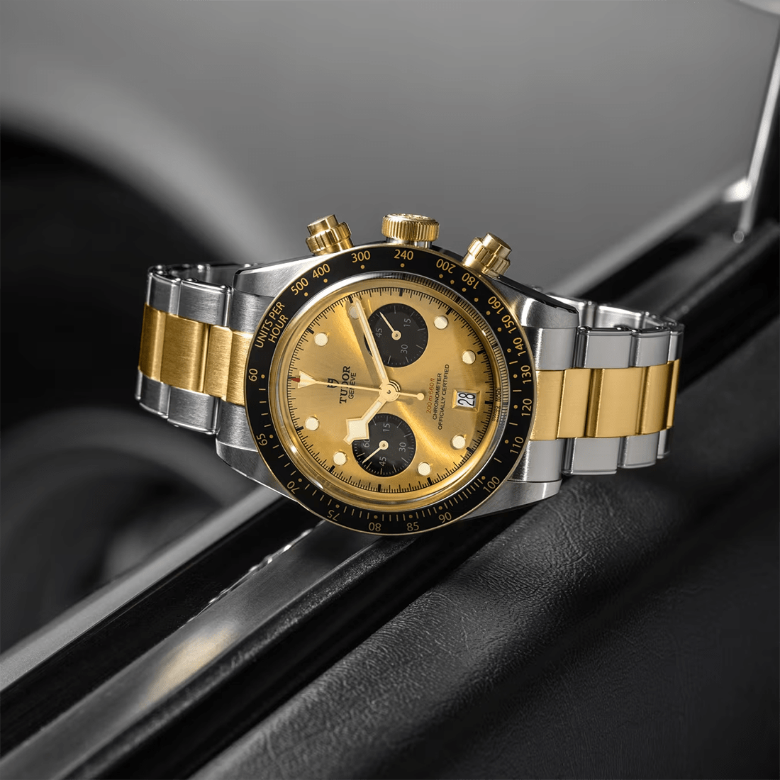 Tudor Black Bay Chrono S&G Gold Dial Premium Watch M79363N-0007 thumbnail 5