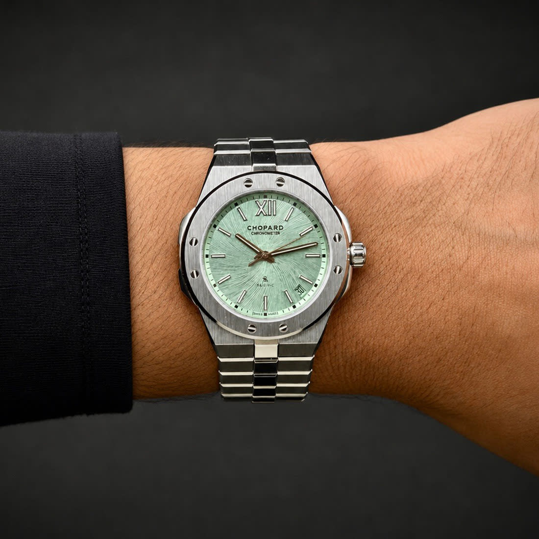 Chopard Alpine Eagle 41 Moss Green Watch  298600-3038 thumbnail 3