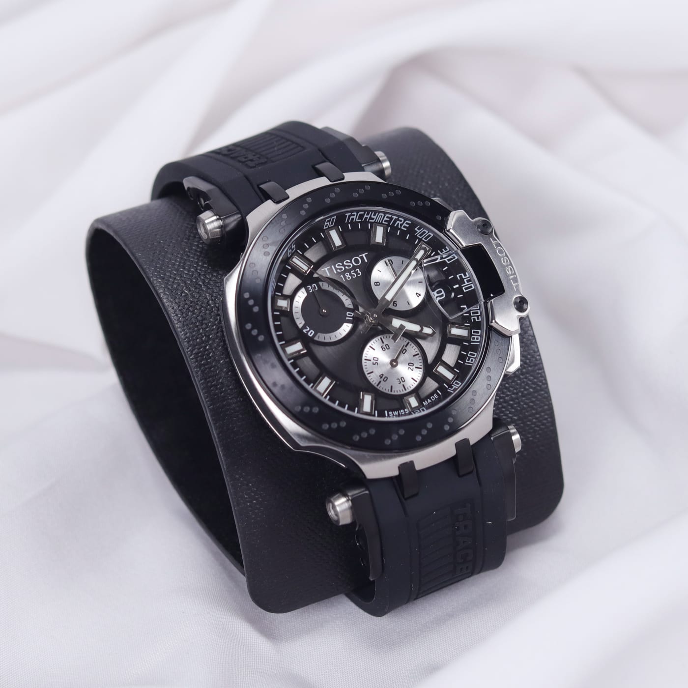 Tissot T-Race Chronograph Men 43 mm T1154172706100 thumbnail 6
