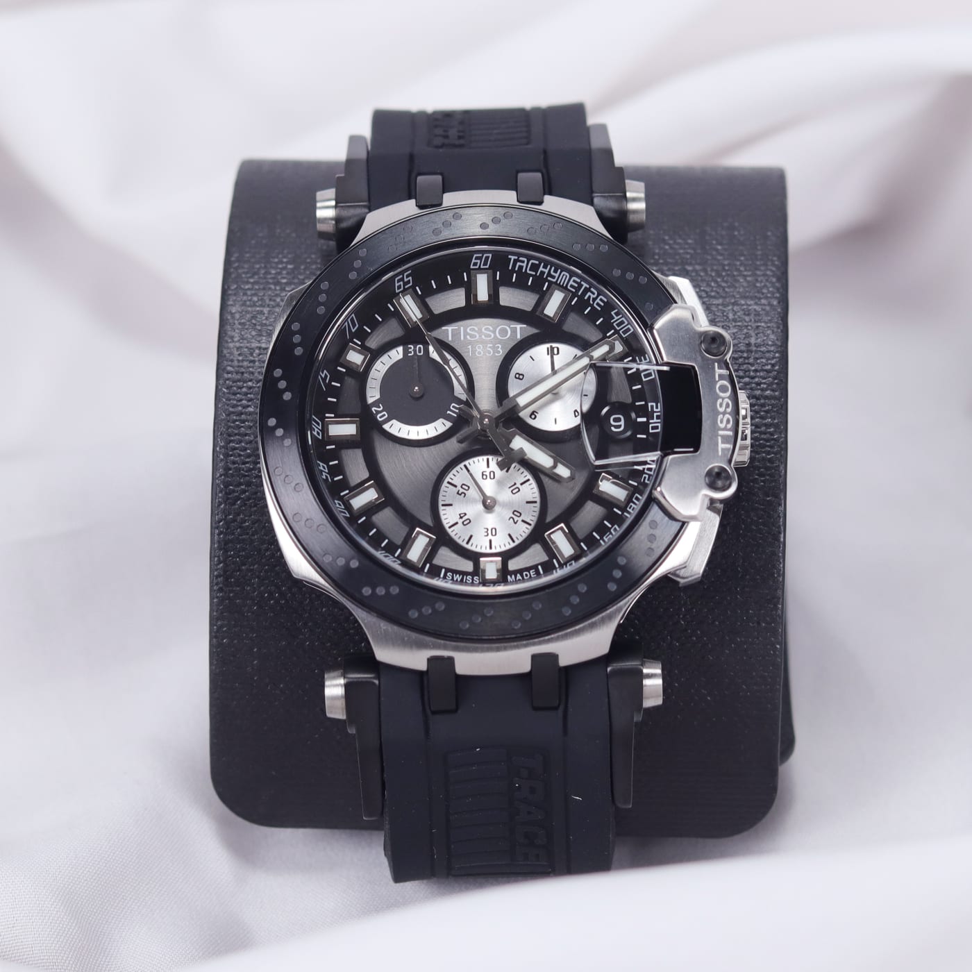 Tissot T-Race Chronograph Men 43 mm T1154172706100 thumbnail 3