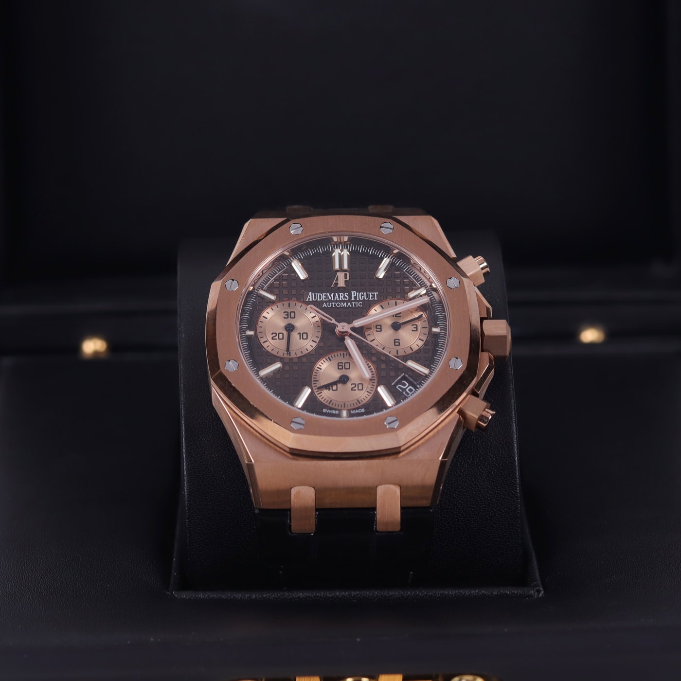 Audemars Piguet Royal Oak Selfwinding Chronograph 41MM Brown 18K Rose Gold Men's Watch 26331OR.OO.D821CR.01 thumbnail 3
