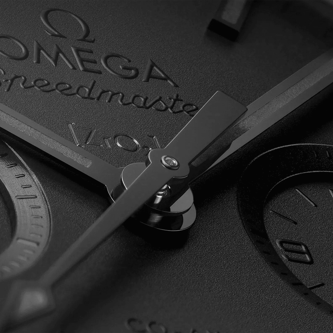 Omega Speedmaster "Dark Side of the Moon" Black Watch 311.92.44.51.01.005 thumbnail 4