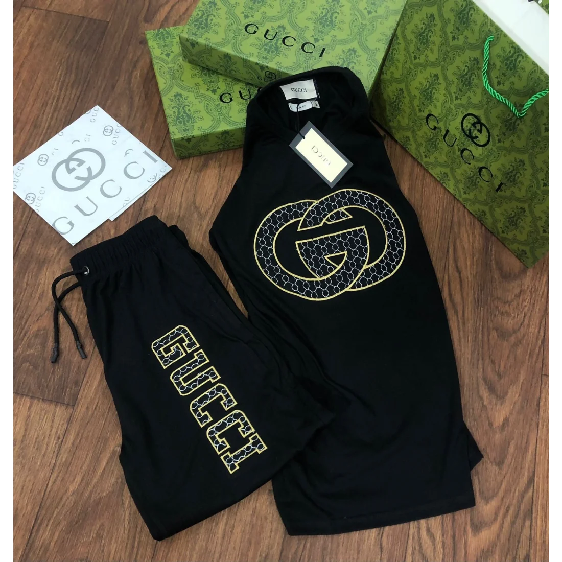 Gucci Black Premium Quality Men's Short Sleeve T-shirt & Shorts-1