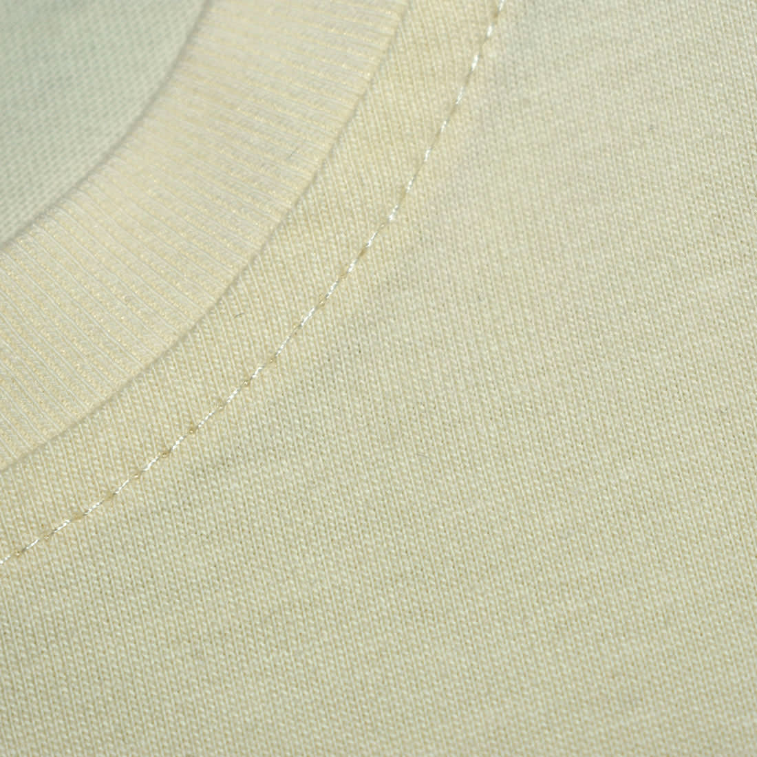 Louis Vuitton Cream Premium Teddy Print Kids T-shirt-4