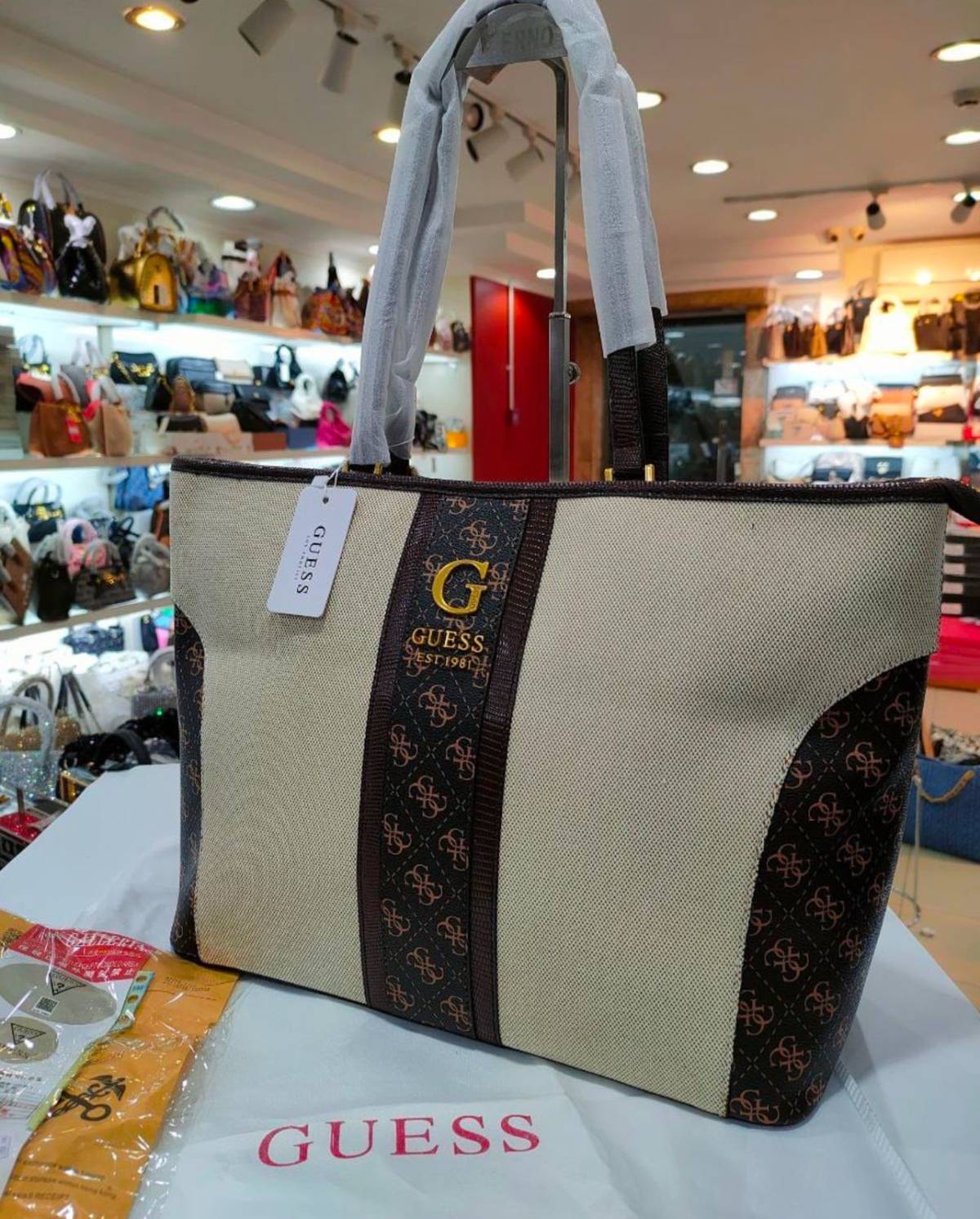 Guess Shopper Kerima White & Black Tote Bag-0