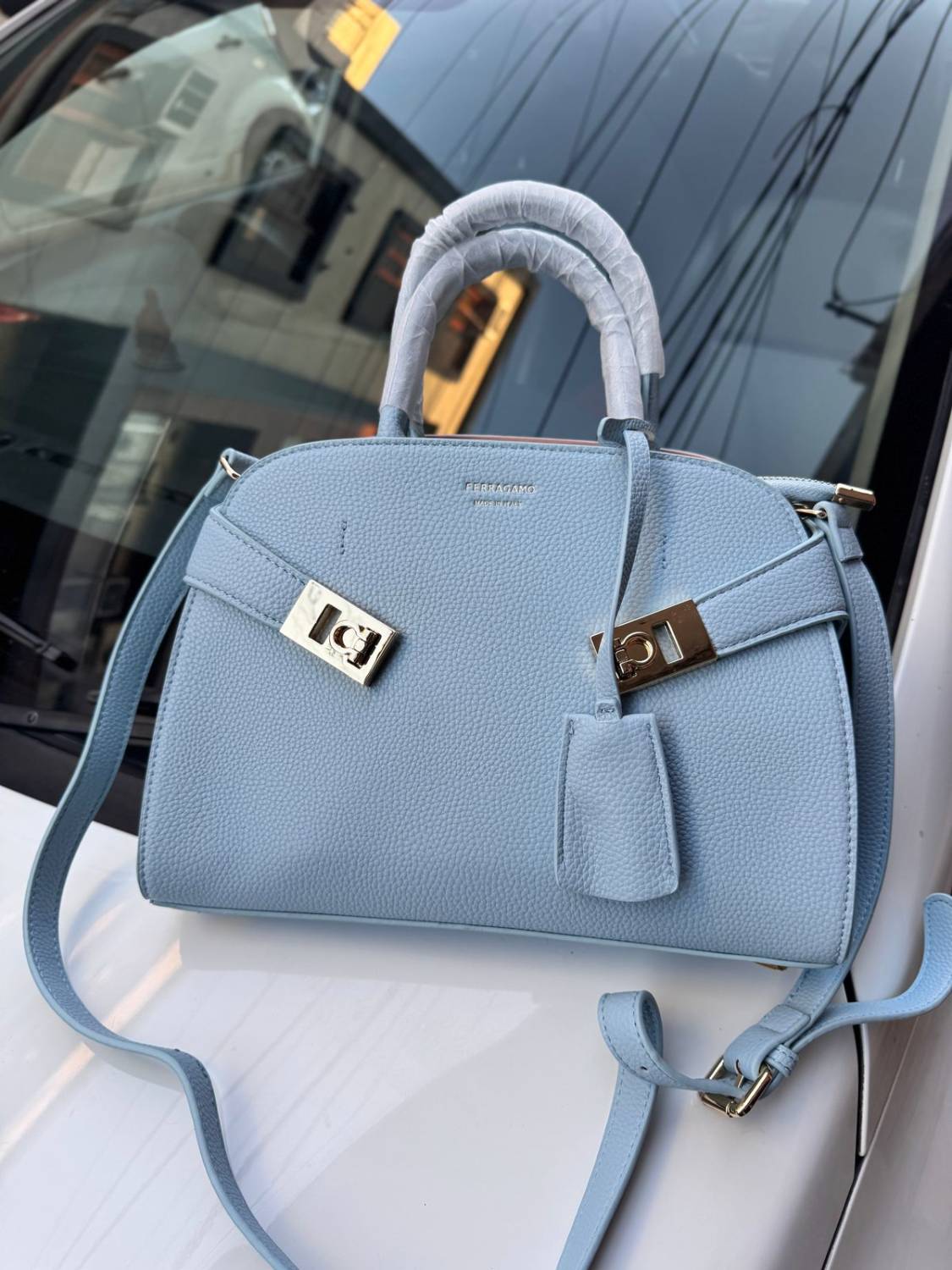 Ferragamo Hug bicolor Blue handbag-0