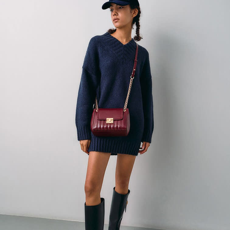 Charles & Keith Axel Faux Suede Wine Bowling-6