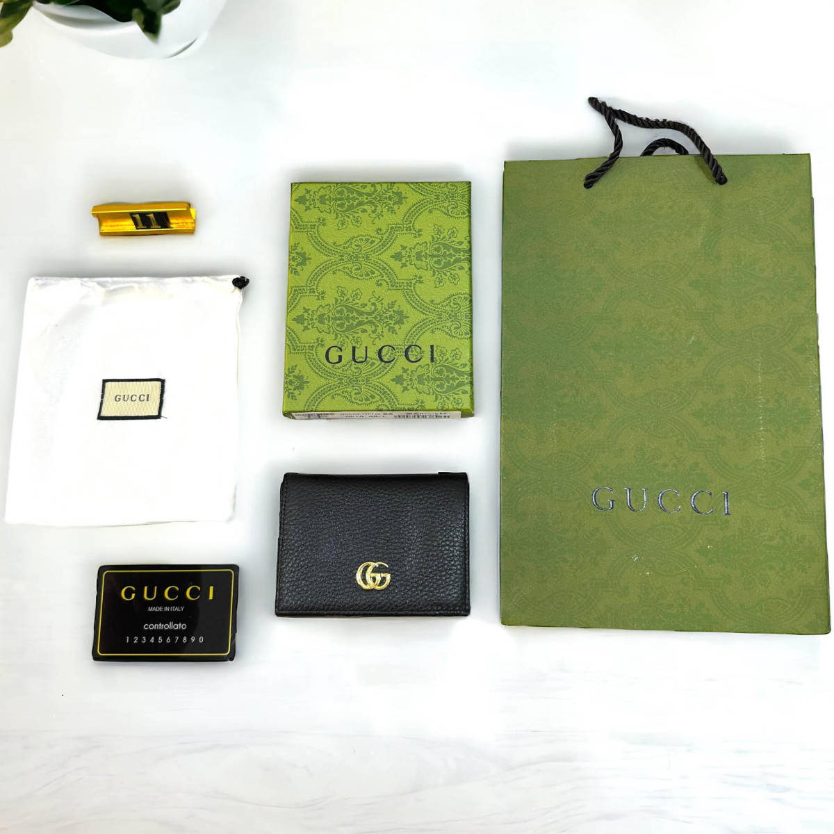 Gucci Black Premium Compact Wallet-5