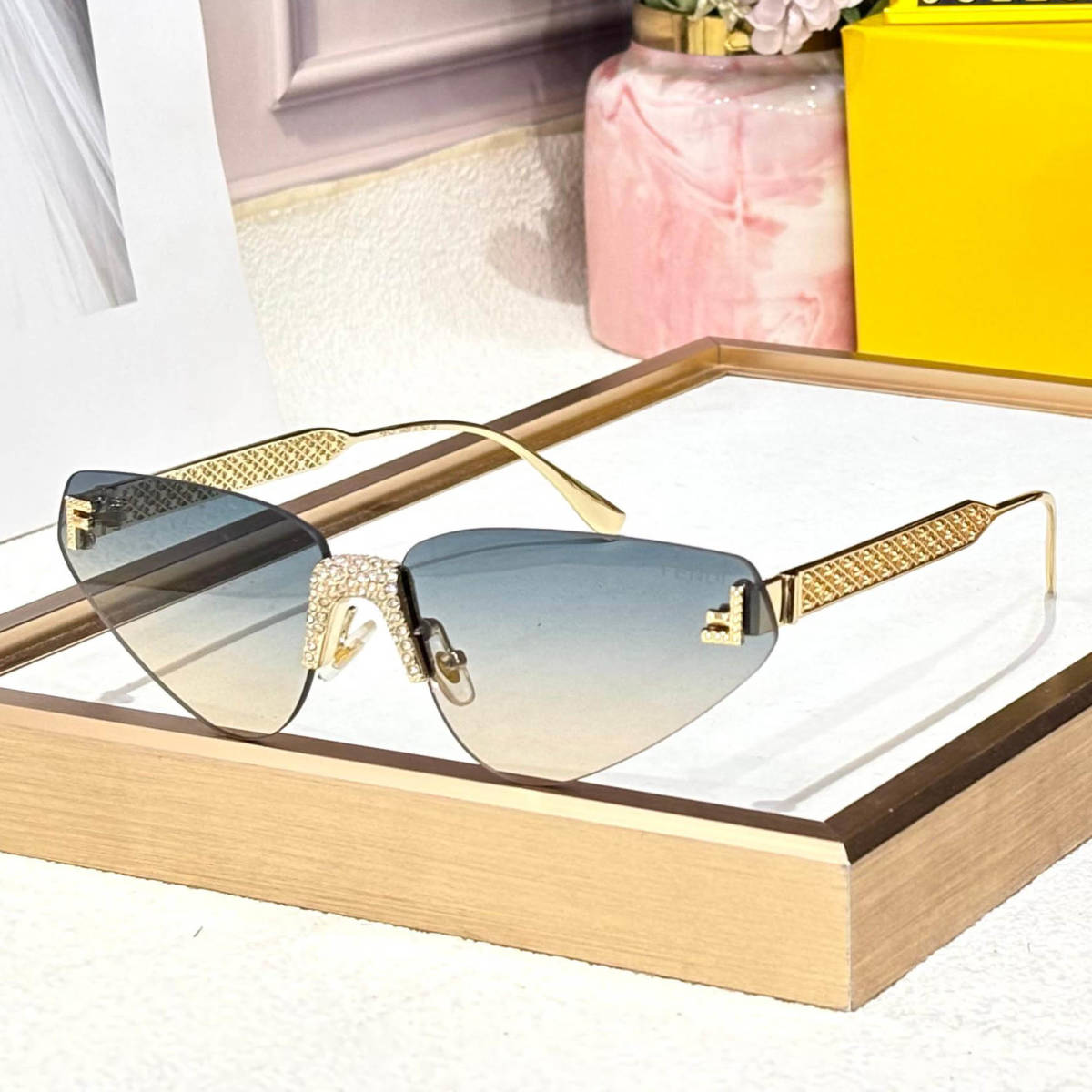 Fendi Blue Premium Women's Sunglasses-0