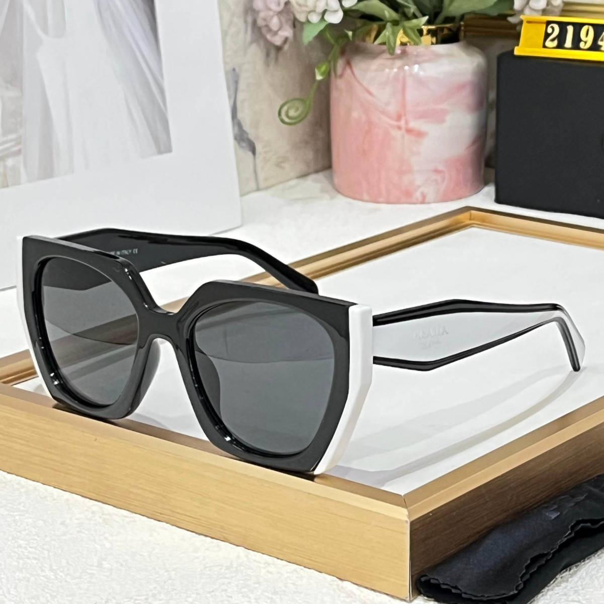 Prada Black & White Premium Women's Sunglasses-0