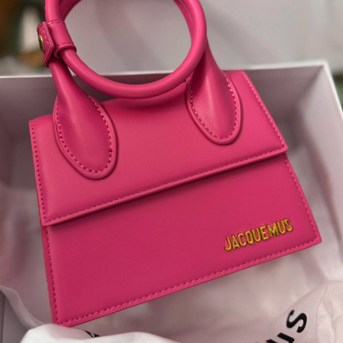 Jacquemus Chiquito Moyen Pink Handbag-0