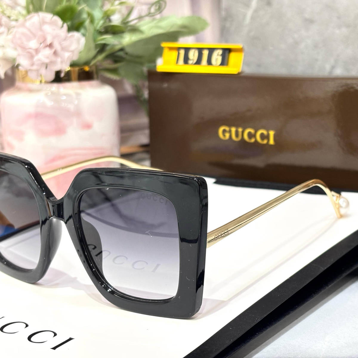 Gucci Black Premium Women's Sunglasses-1