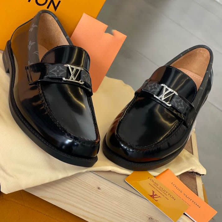 Louis Vuitton Black Premium Quality Loafer-0