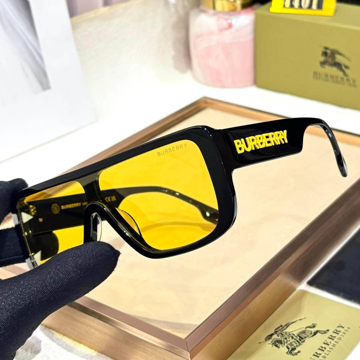 Burberry Golden Luxury Sunglasses-1