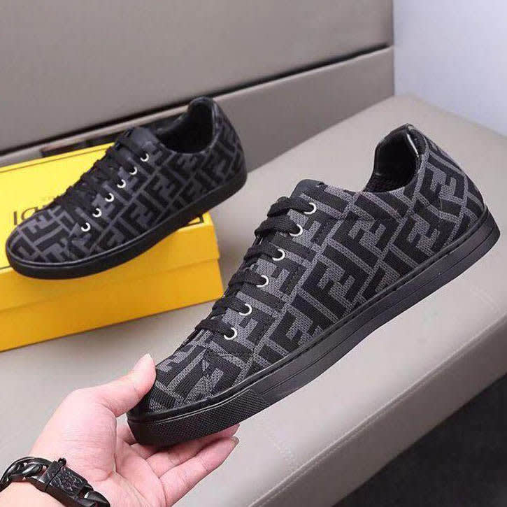 Fendi Roma Black Premium Low-tops Sneakers-3