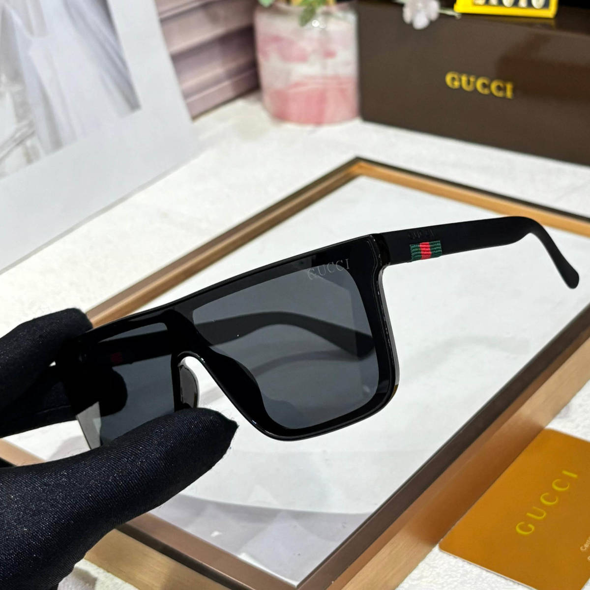 Gucci Men's Wayfarer Black Luxury Sunglasses-1