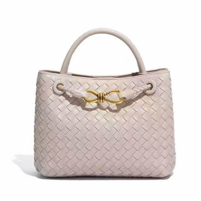 Bottega Veneta Andiamo Cream Leather Bag-0
