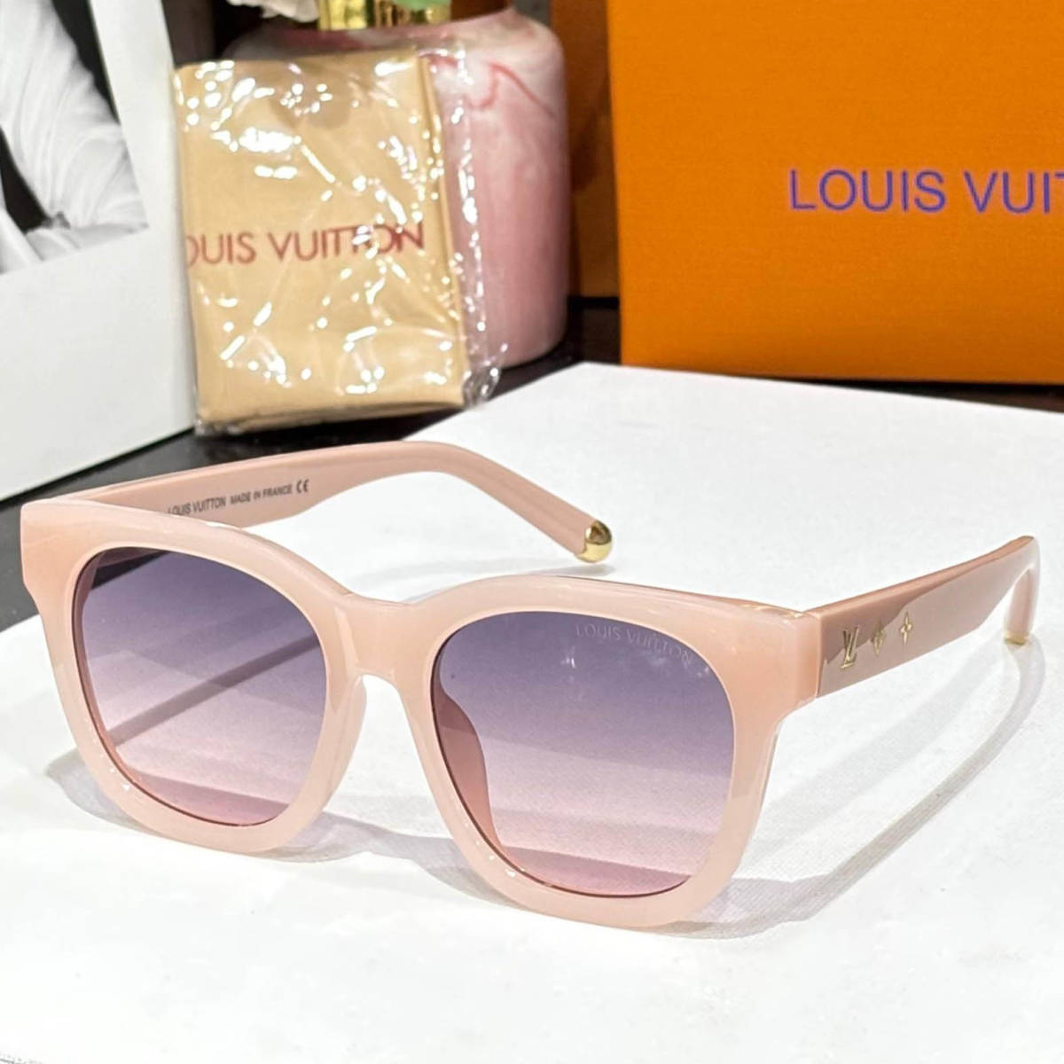 Louis Vuitton Pink Premium Women's Sunglasses-0