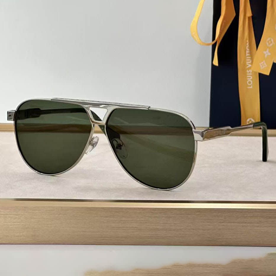 Louis Vuitton Green Luxury Sunglasses-0