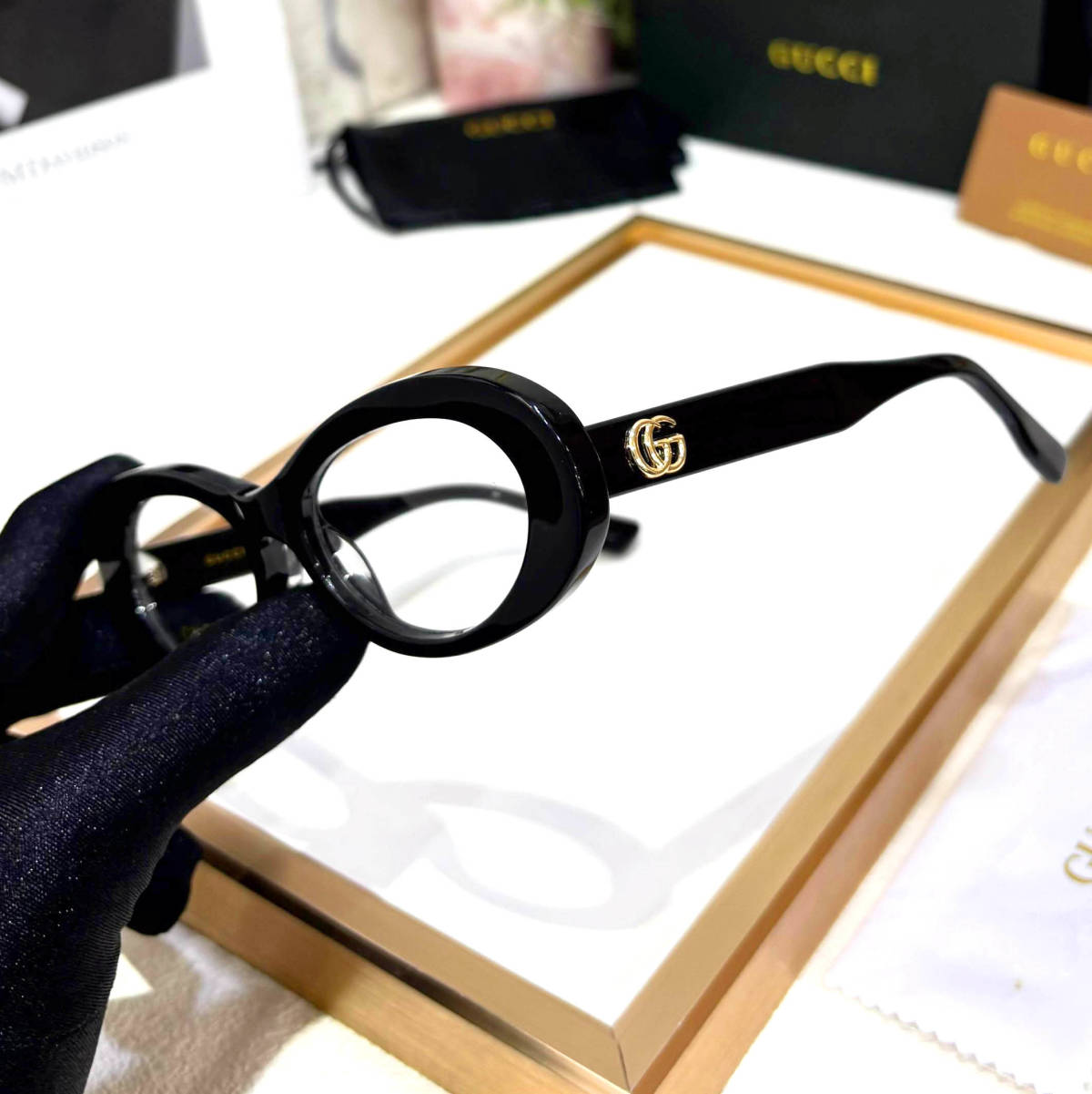Gucci Black & Golden Premium Women's Sunglasses-1