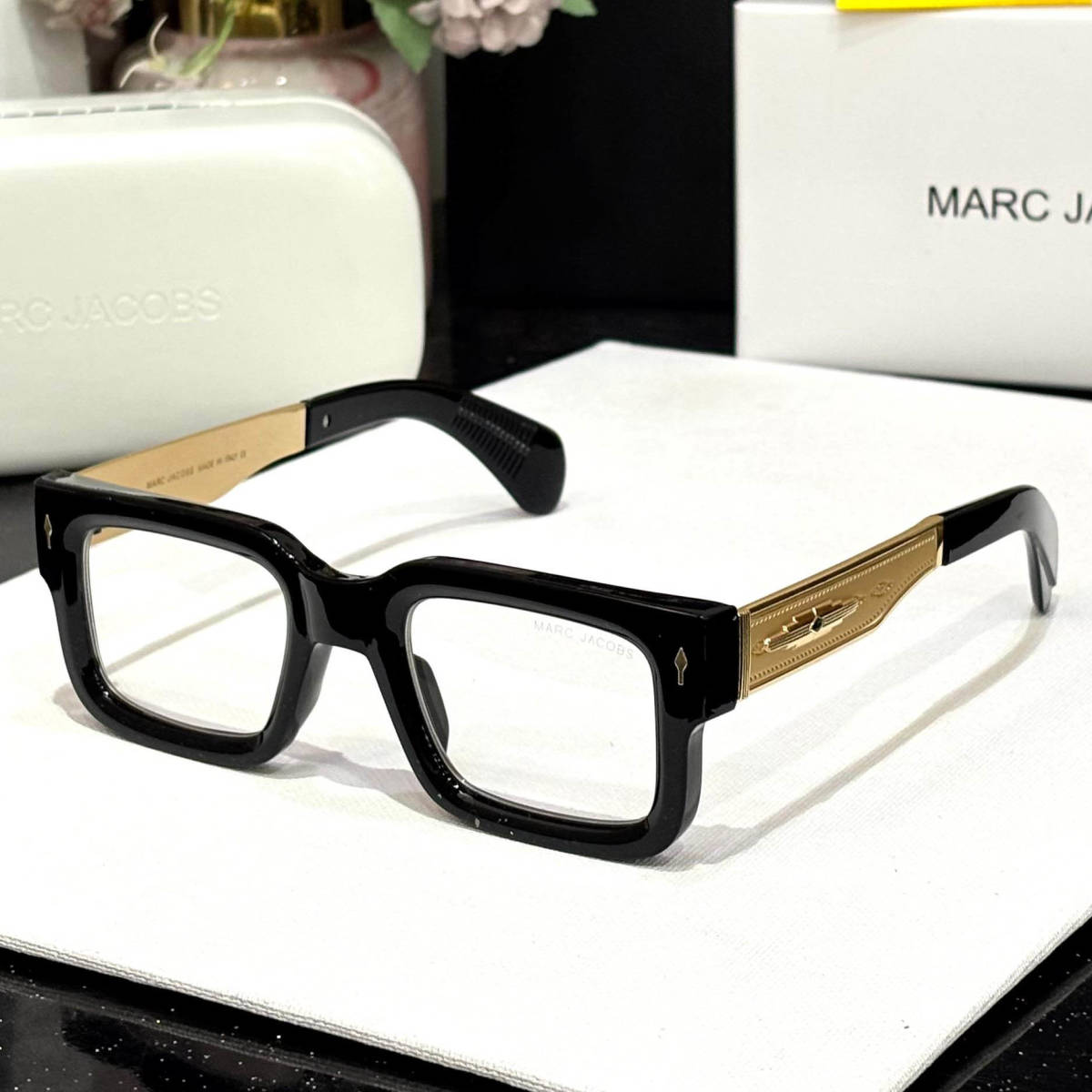 Marc Jacobs Black & Golden Luxury Sunglasses-0