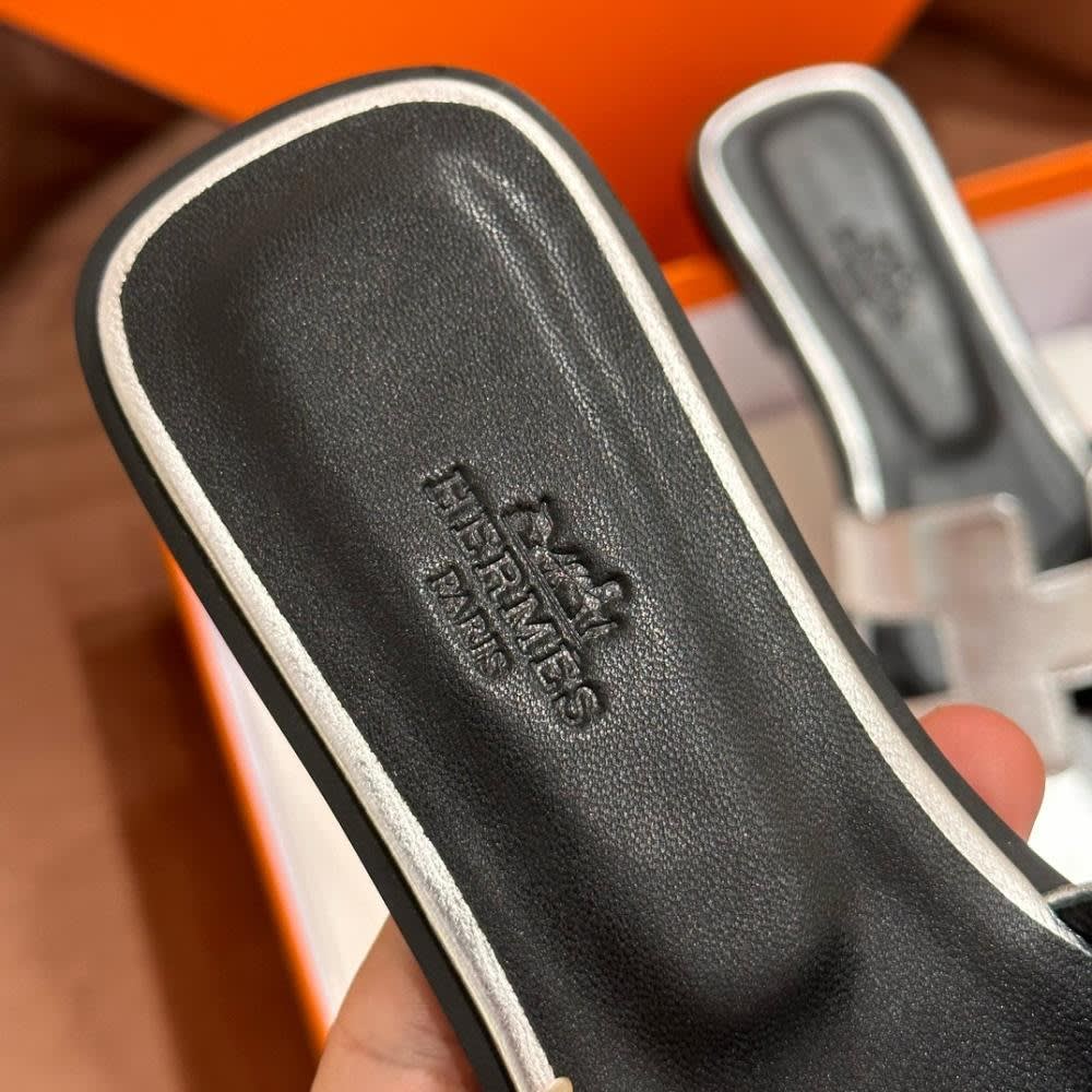 Hermes Silver Premium Quality Women's Flat Sandals-2