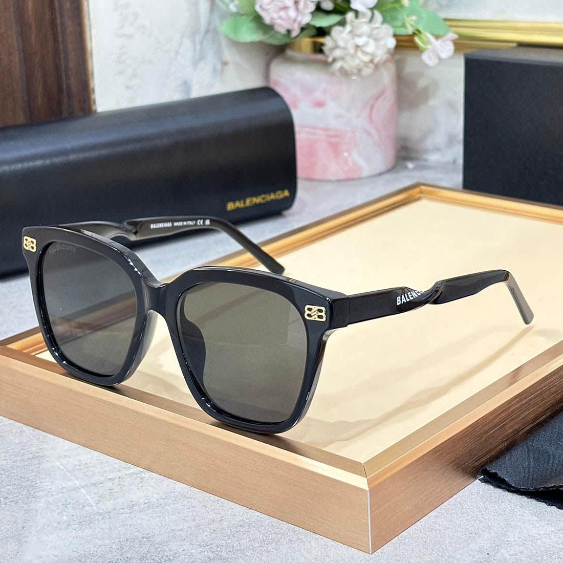 Balenciaga Black Luxury Sunglasses-0
