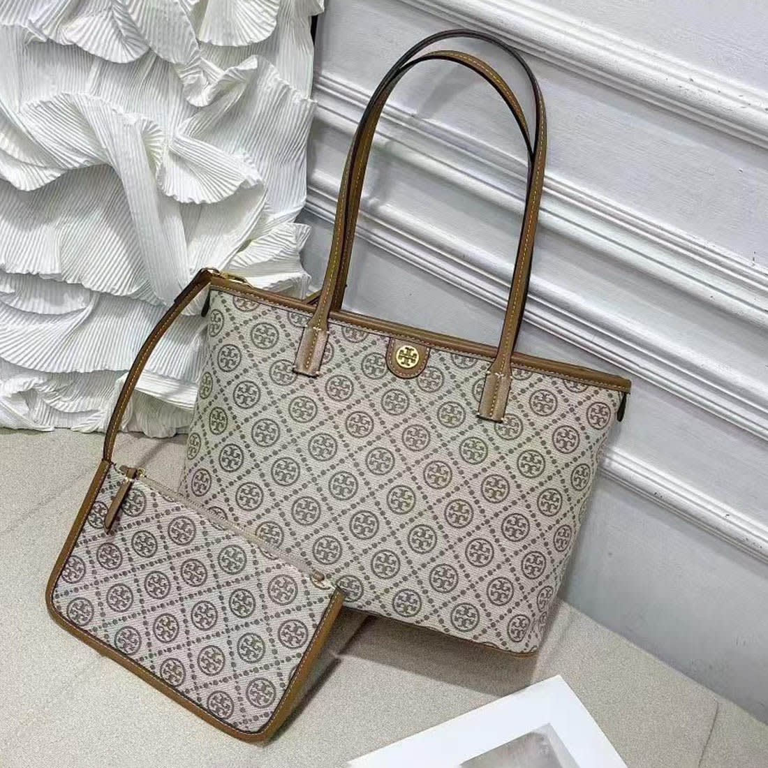 Tory Burch Cream Medium Tote Bag-0