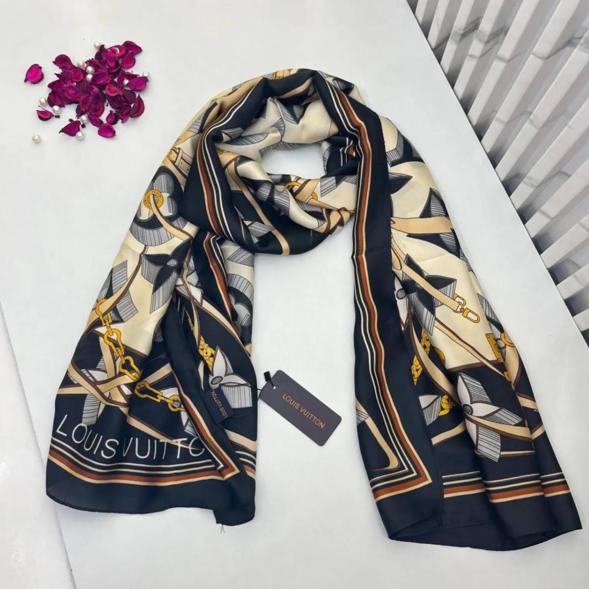 Louis Vuitton Premium Quality Black Silk Stole-0