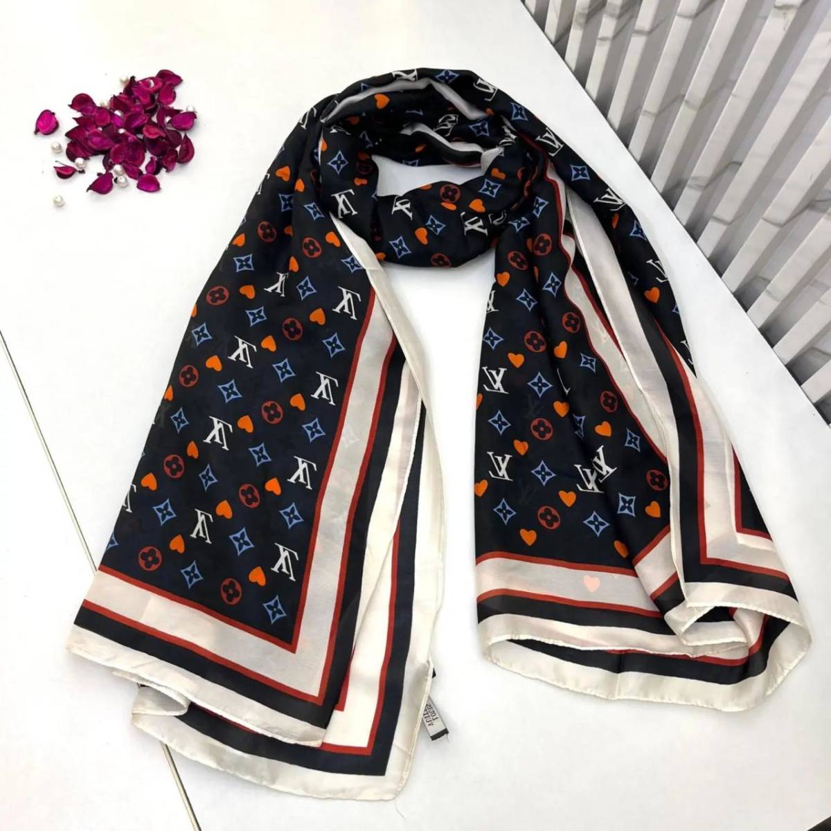 Louis Vuitton Premium Quality Black Silk Stole-0