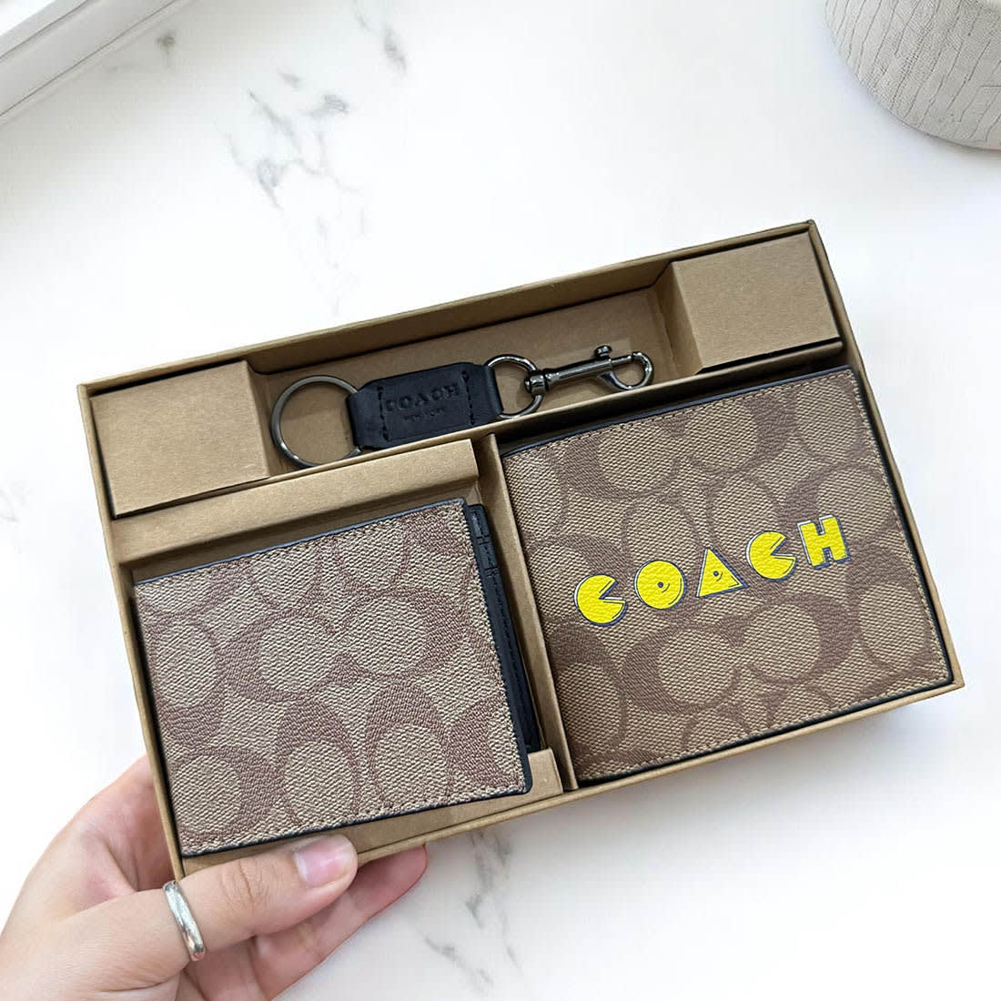 Coach Signature Canvas Beige 3-In-1 Wallet-0