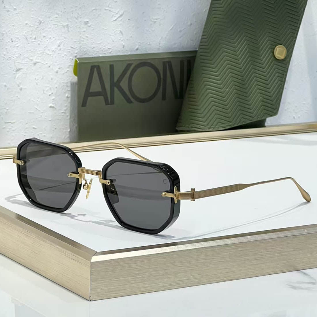 Akoni Juno Black Sunglasses-0