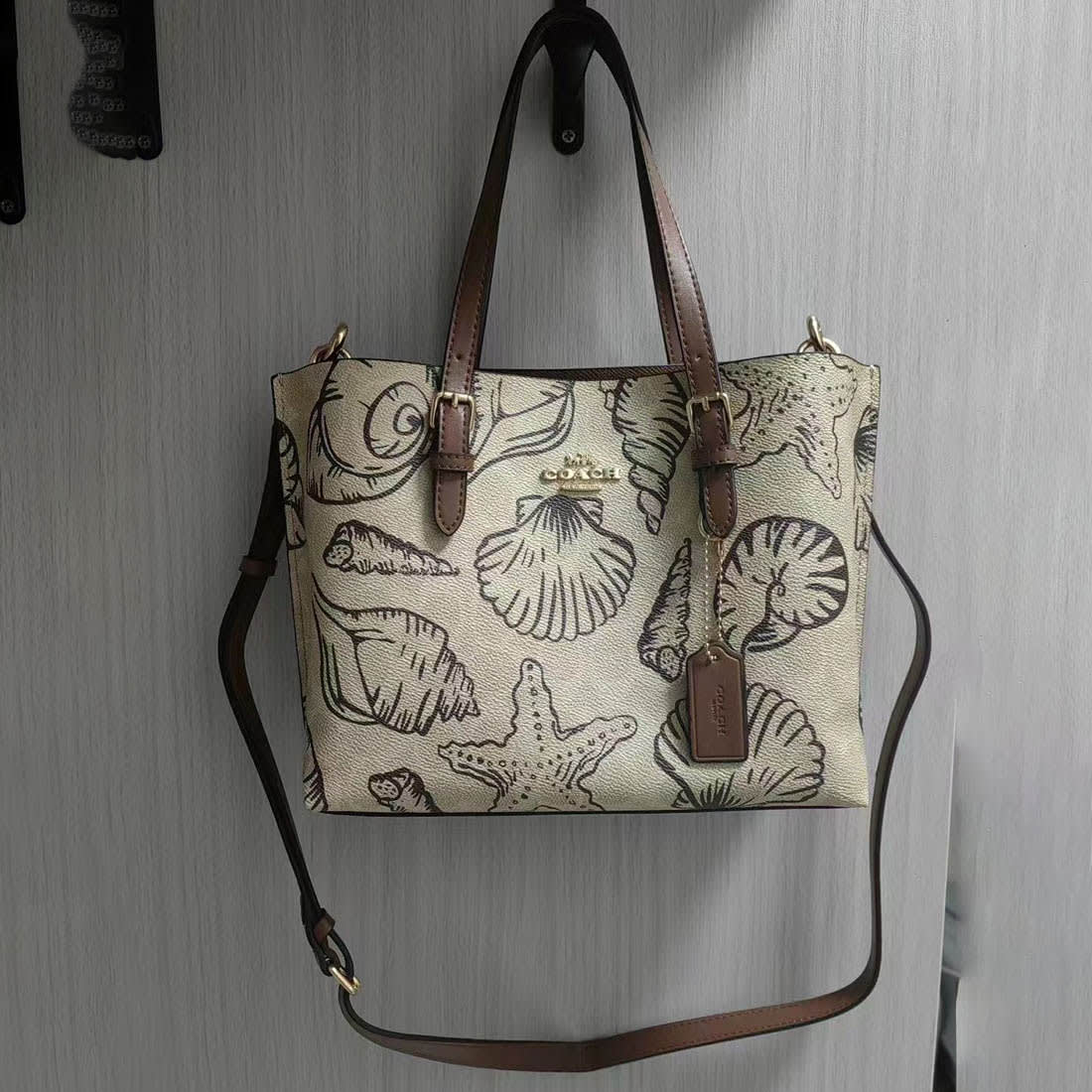 Coach Mollie With Shell Print Tote Bag-1