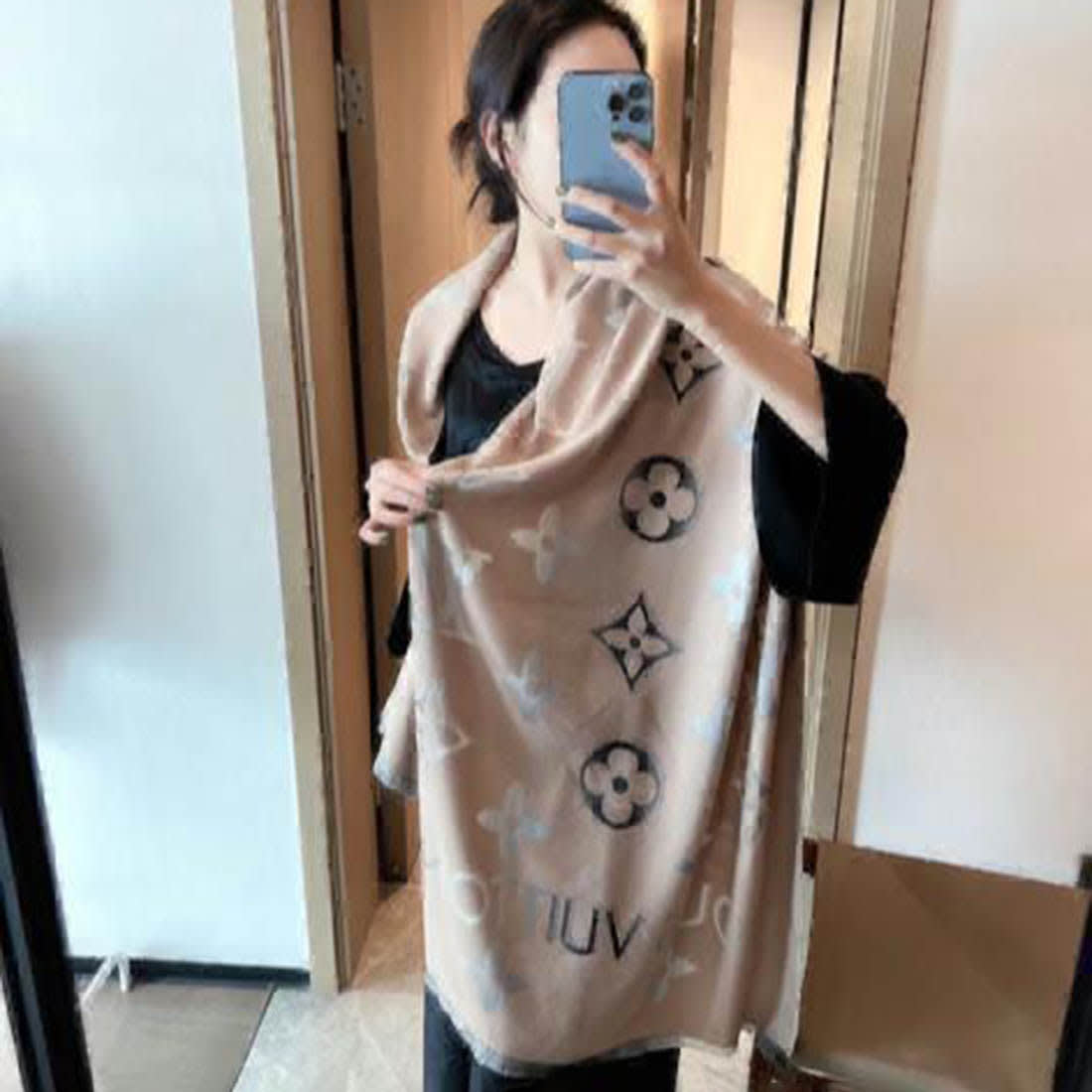 Louis Vuitton Beige Cashmere Wool Blend Scarf-1