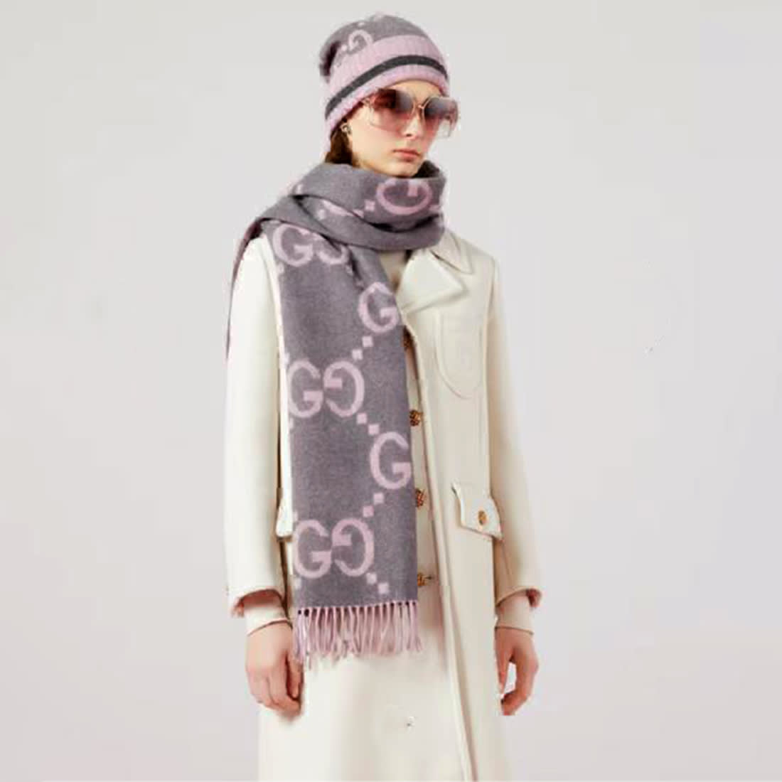 Gucci Cashmere Grey Woolen Muffler-1