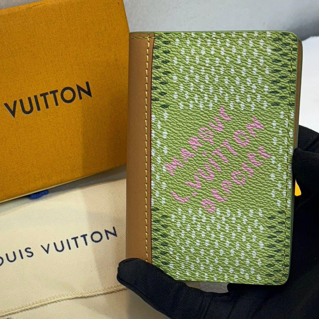 Louis Vuitton Green Premium Pocket Organiser Wallet-0