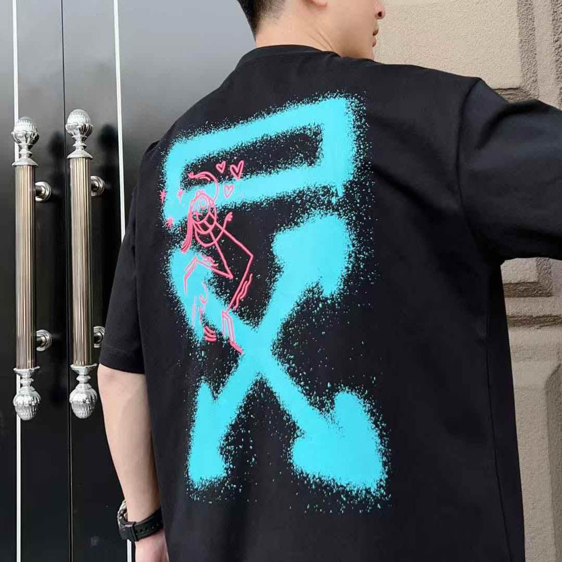 Off-White X Andre Saraiva Spray Arrow Slim Black Baggy T-Shirt-3