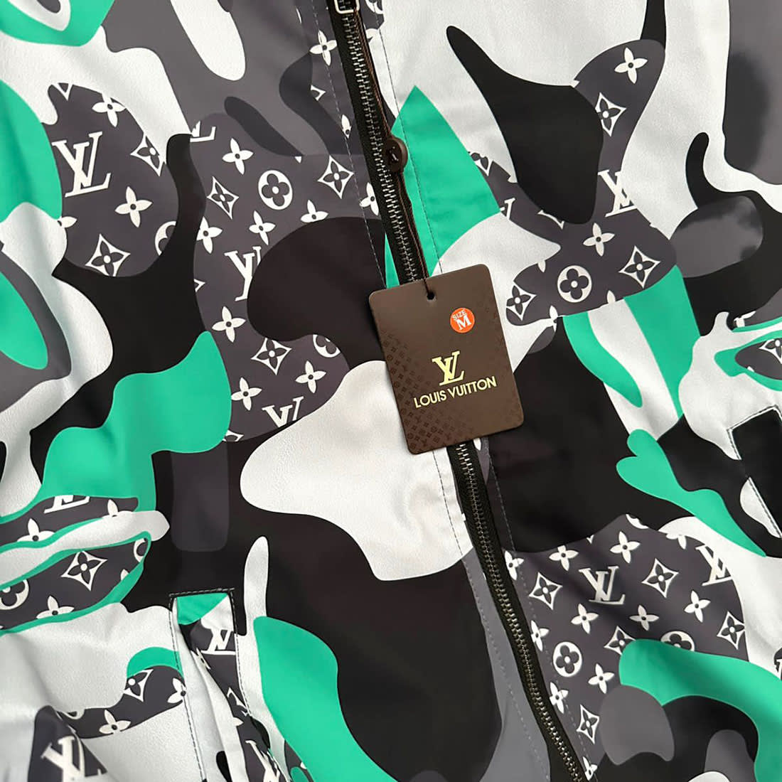 Louis Vuitton Patchworked Portrait Hooded Zipper-4