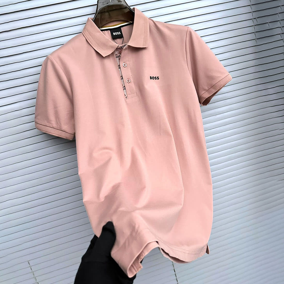 Hugo Boss Pink Premium Quality T-shirt-0