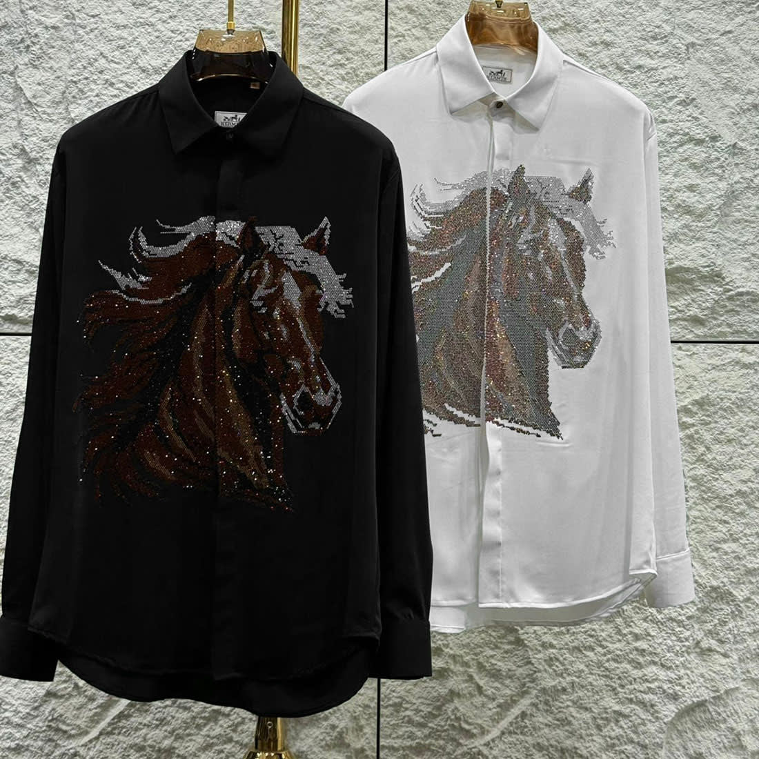 Hermès Crystal-Embroidery Horse Logo Black Premium Shirt-2