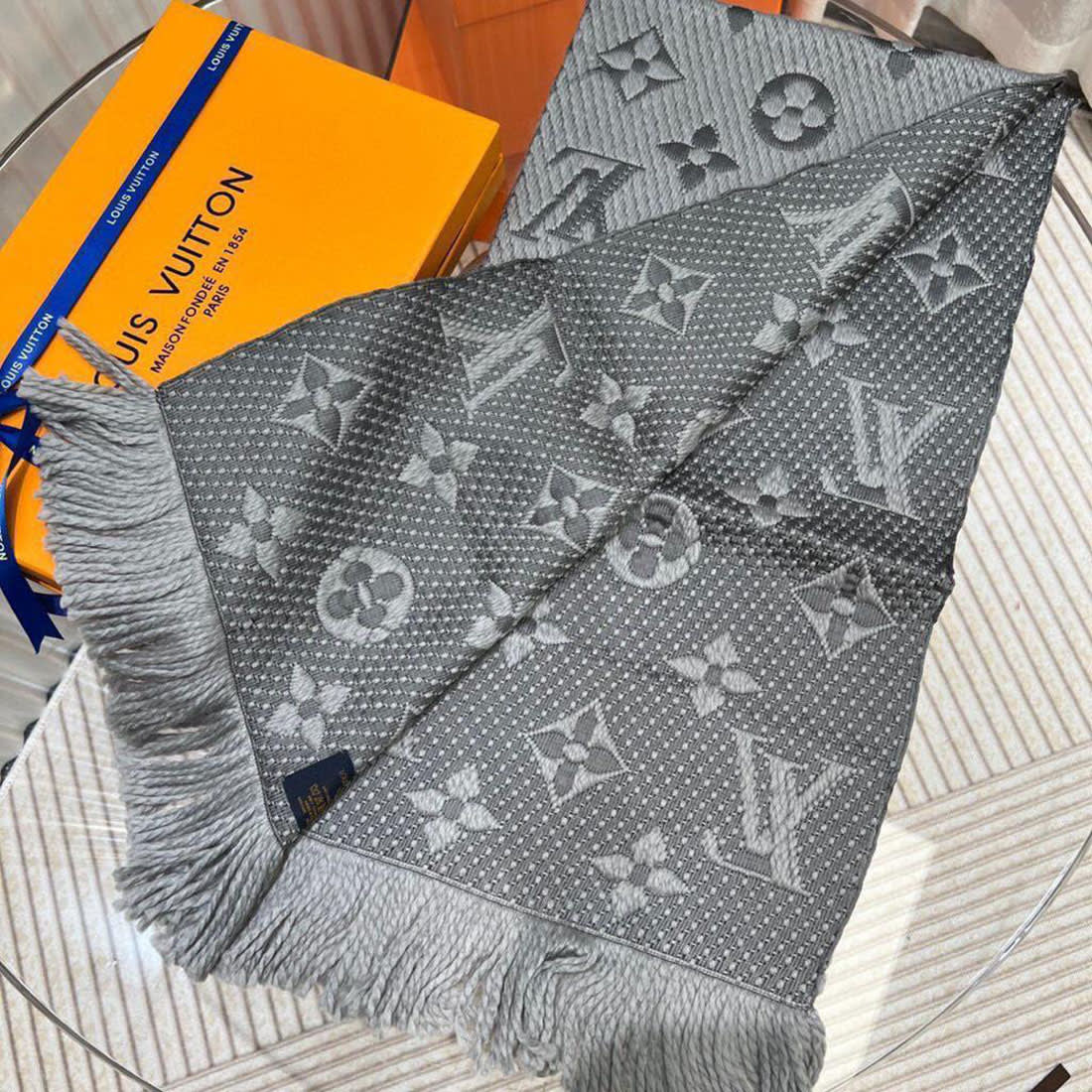 Louis Vuitton Grey Cashmere Wool Blend Scarf-3