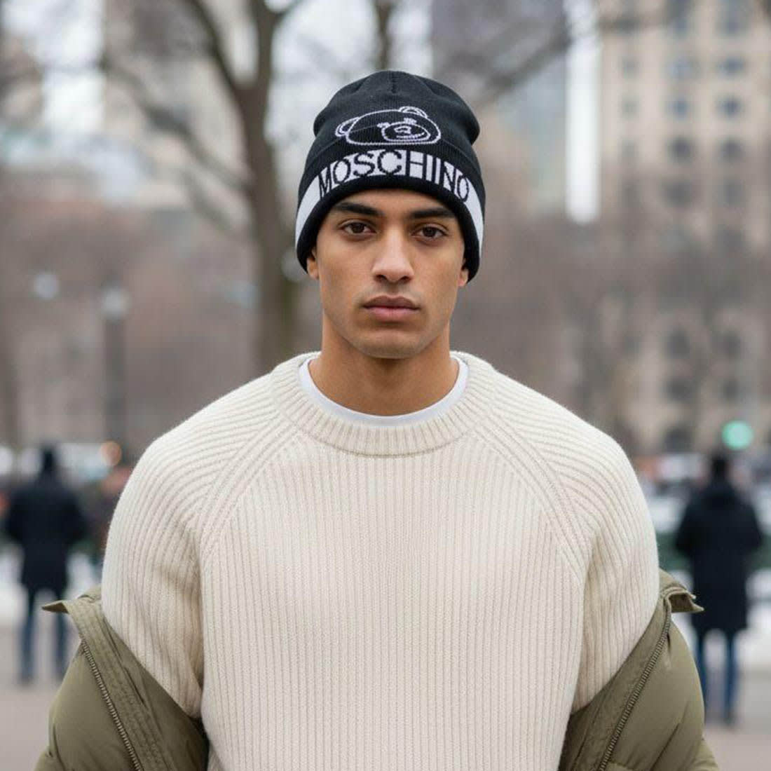 Moschino Black Cashmere Beanie-2