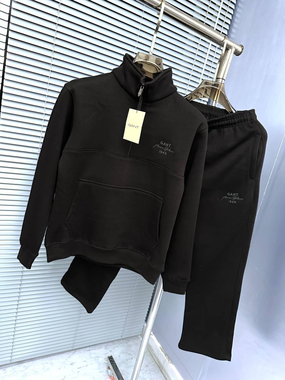 Gant Black Premium Quality Warm Tracksuit-1