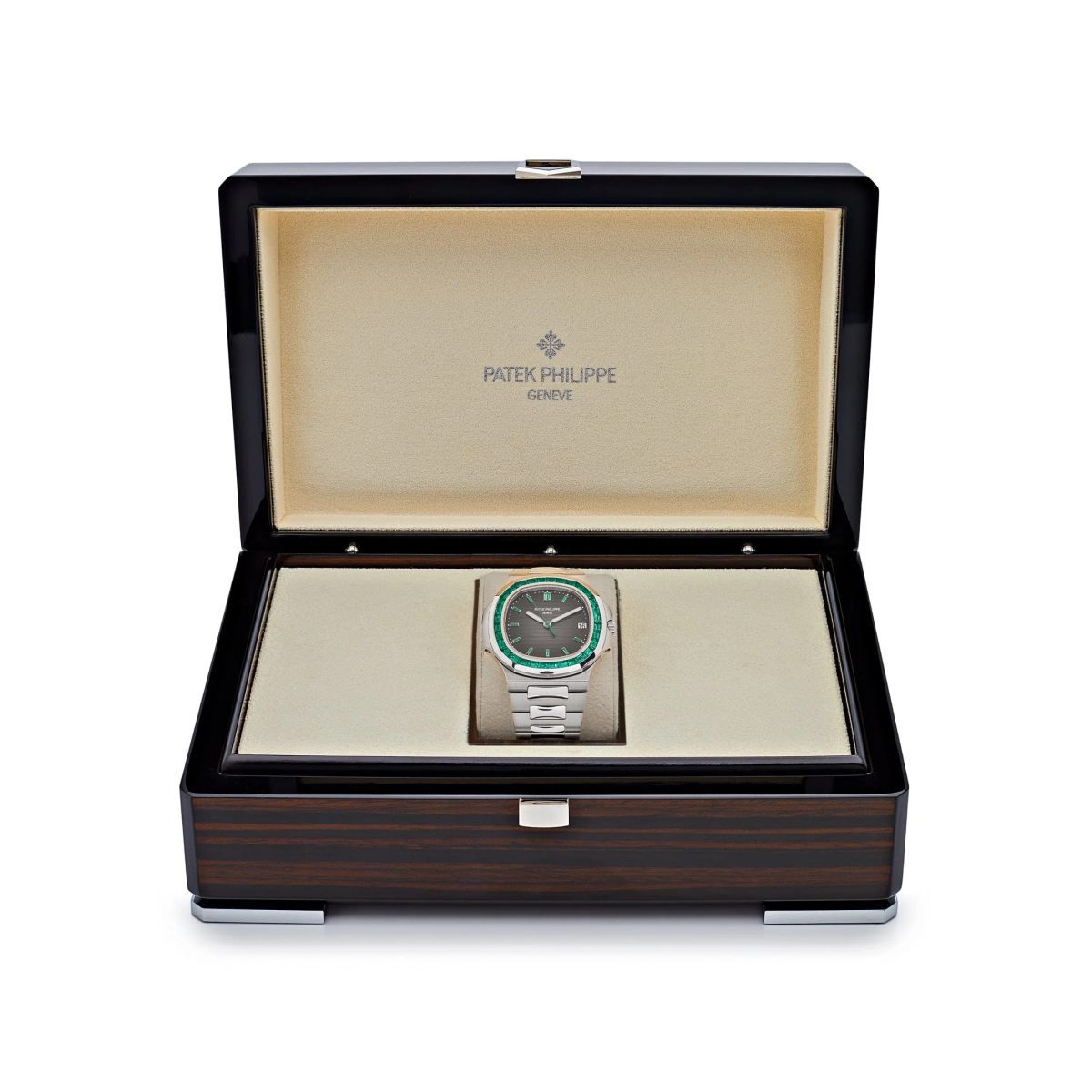Patek Philippe Nautilus 5711/113P-001 Platinum Emeralds Black Dial-5