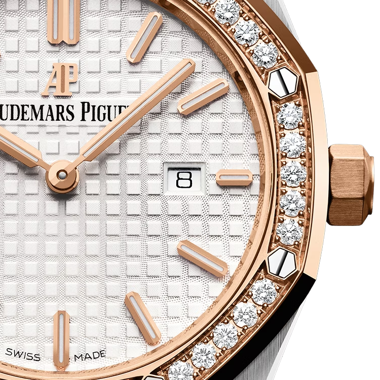 Audemars Piguet Royal Oak Quartz Ref. 67651SR.ZZ.1261SR.01-1