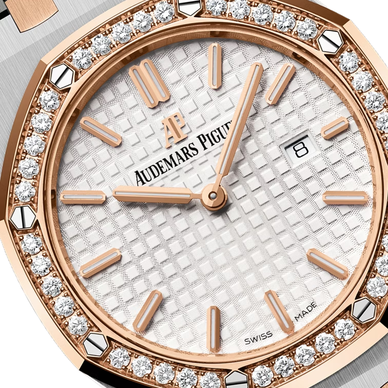 Audemars Piguet Royal Oak Quartz Ref. 67651SR.ZZ.1261SR.01-5